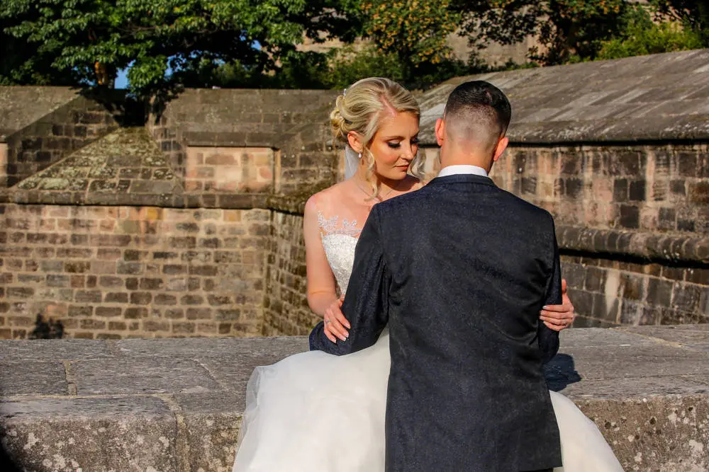 Hochzeitspaar in Nürnberg von einem Fotografen geshootet